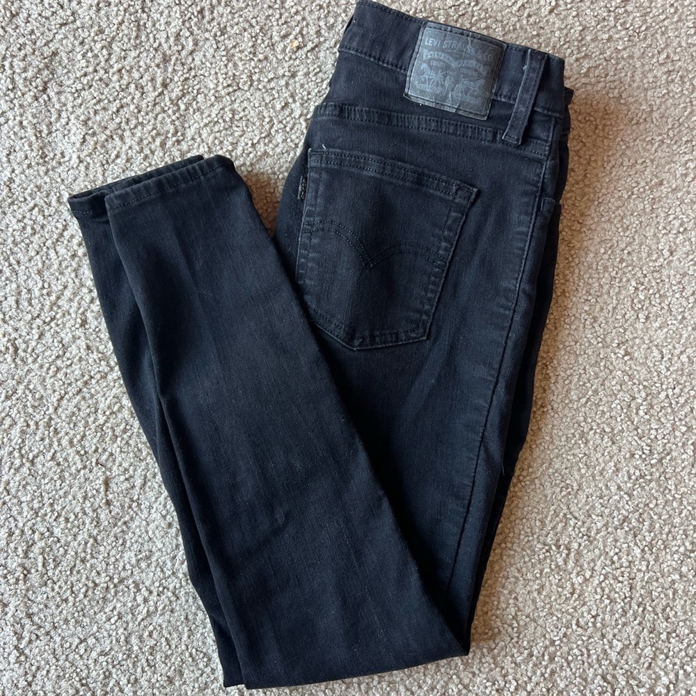Woman’s Levi’s 720 High Rise Super Skinny